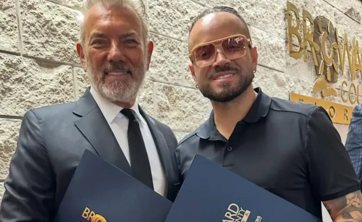 Infoveloz: Marcelo Schamy, empresario argentino, fue reconocido junto al cantante Nacho en Estados Unidos